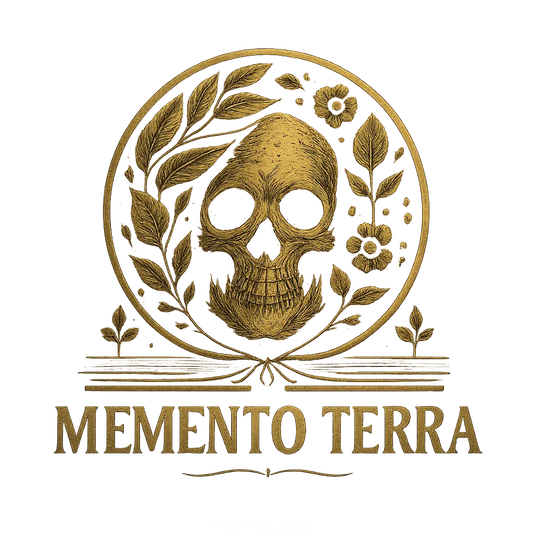 Logo de Memento Terra représentant un crâne entouré de fleurs et de feuilles, symbole de la vie, de la mort et de la nature.